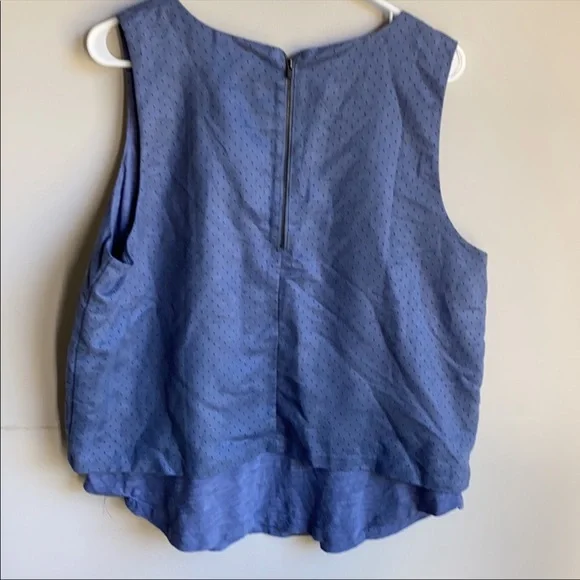 Banana Republic blue perforated tank top XL - Picture 4 of 4